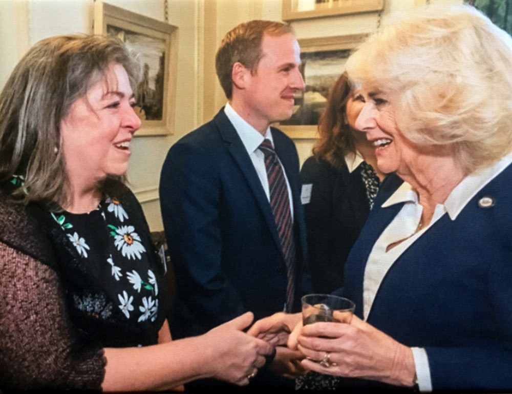 Sarah meets Queen