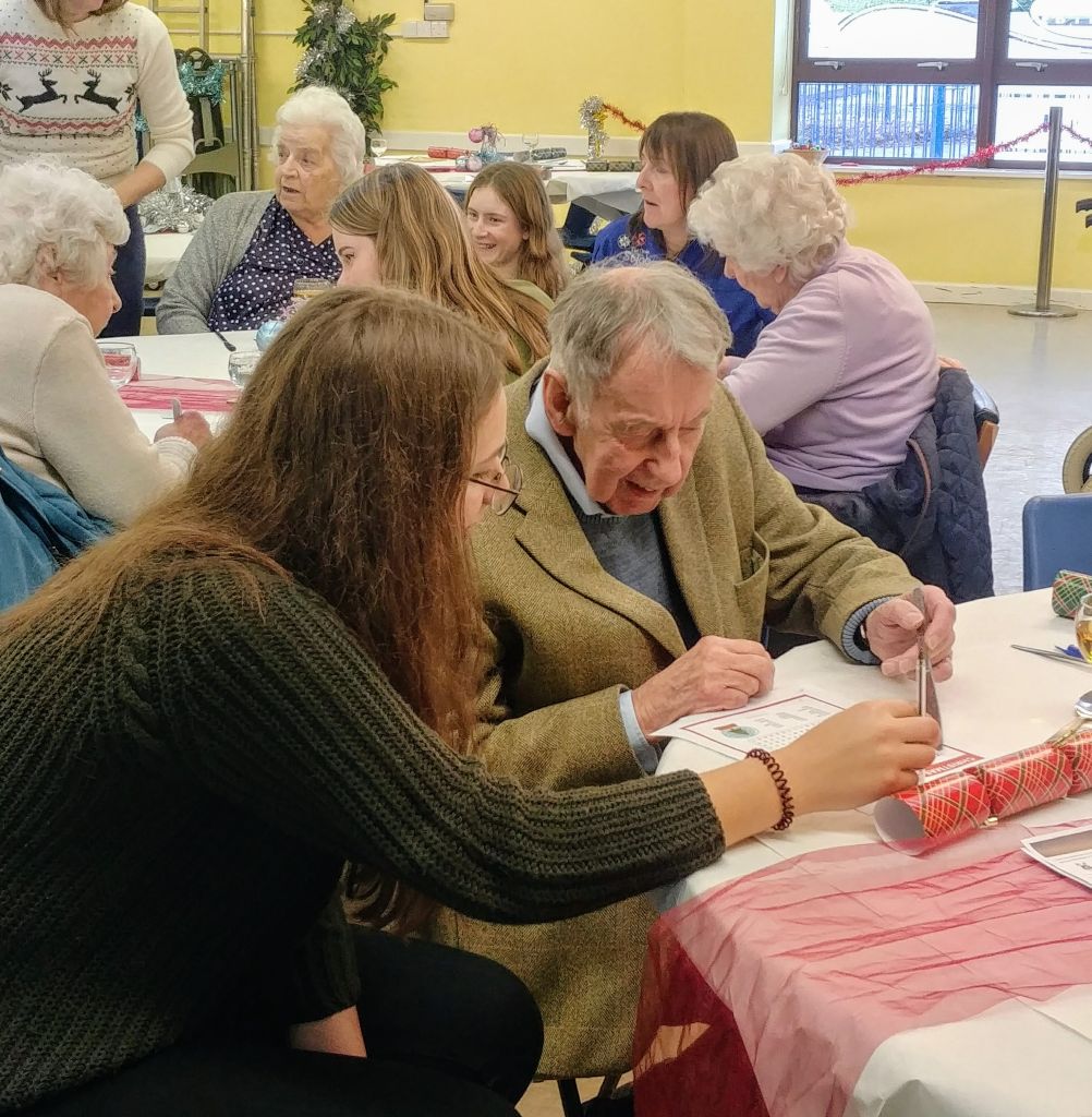 Visitors to Wallingford School enjoy Christmas Dinner